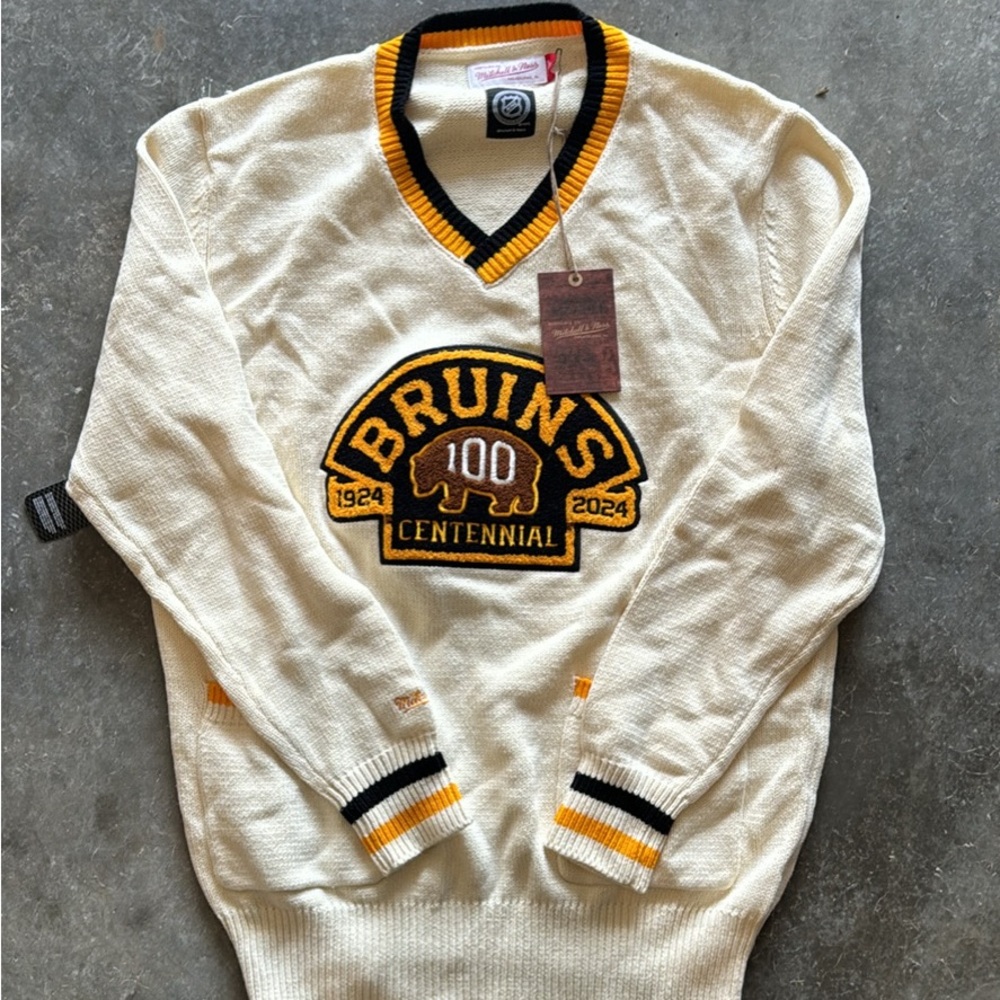 Mitchell & Ness Boston Bruins Centennial Cream and Black V-Neck Sweater